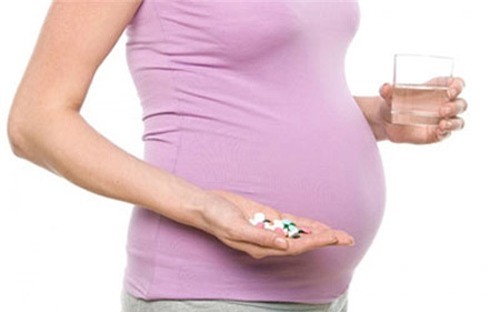Mẹ bầu nên bổ sung vitamin D bằng cách nào?